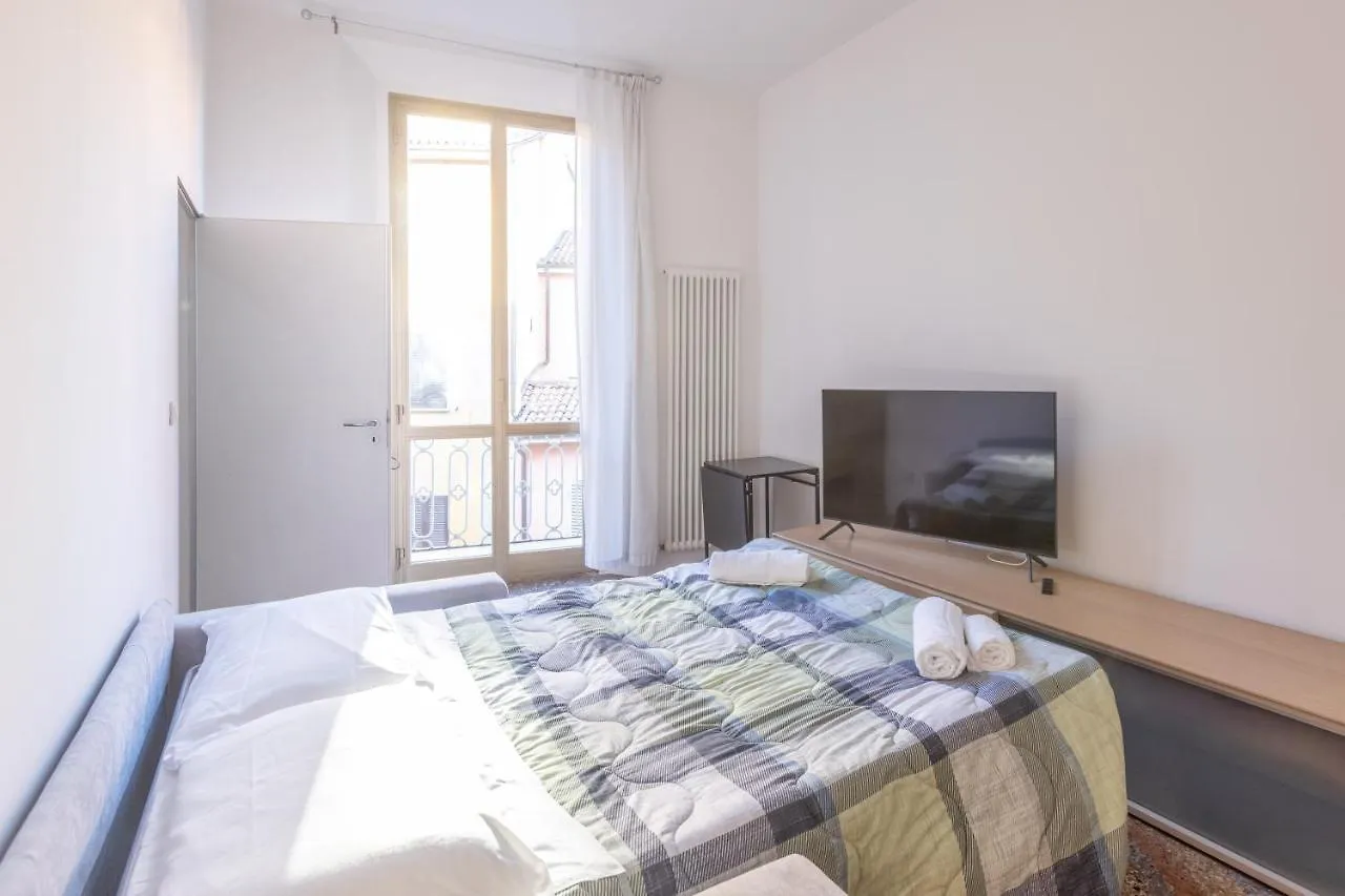 Apartment Nel Ghetto, Bologna By Short Holidays
